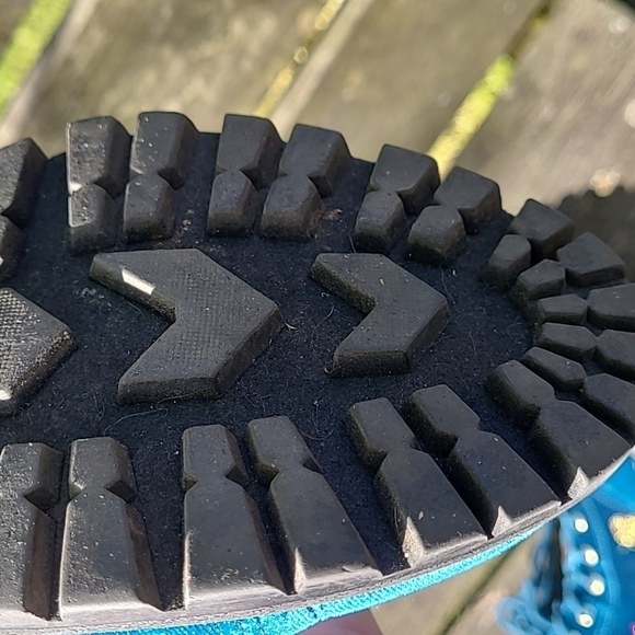 Women's Betsy Johnson Embroidered Laced Boots - Picture 8 of 12